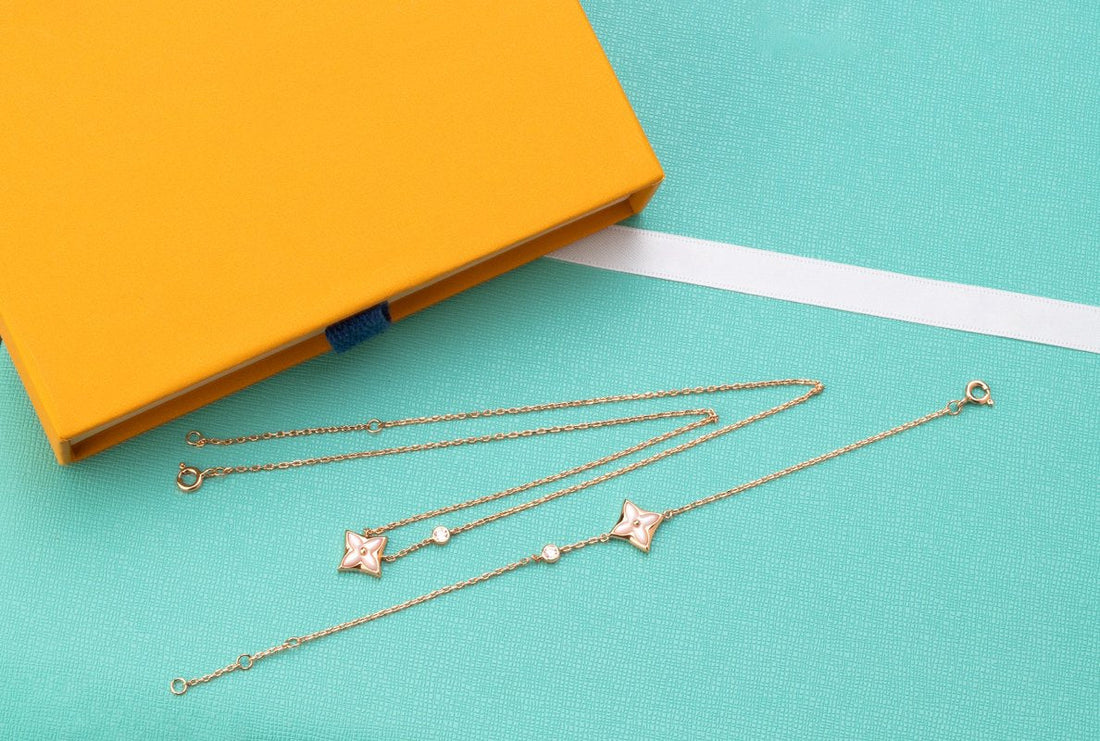 [Avelora Jewelry ]STAR PINK MOP 1 DIAMOND PINK GOLD NECKLACE