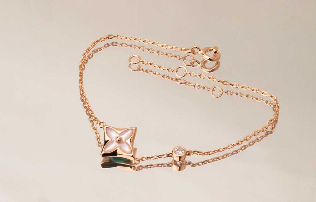 [Avelora Jewelry ]STAR PINK MOP 1 DIAMOND PINK GOLD NECKLACE