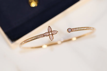 [Avelora]IDYLLE GOLD OPEN BRACELET DIAMOND PAVED