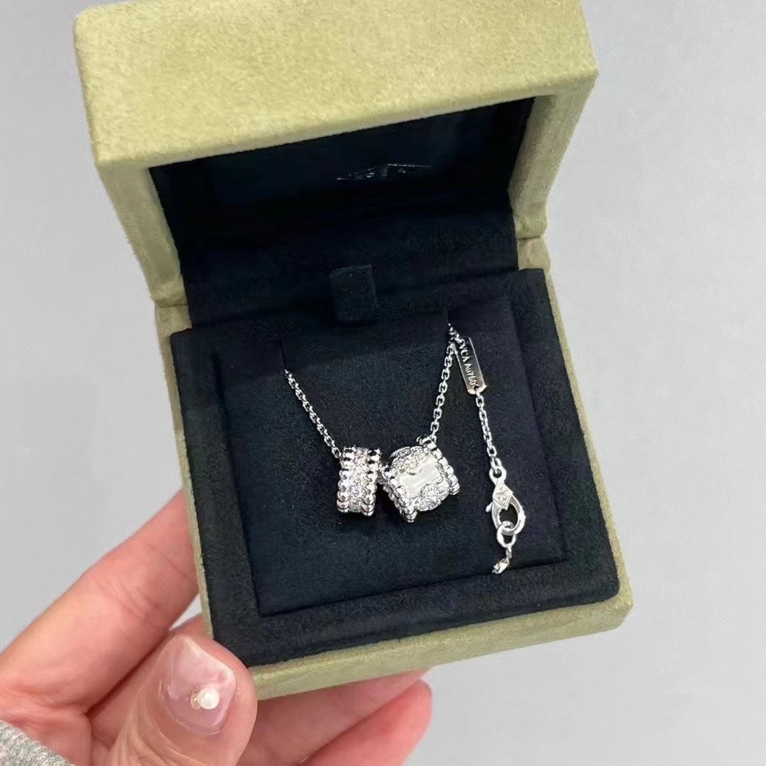 [Avelora Jewelry ]PERLEE DOUBLE PENDANT SILVER DIAMOND NECKLACE