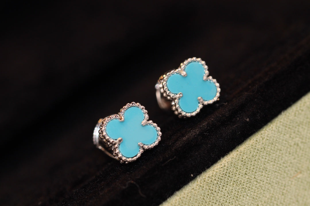 [Avelora Jewelry ]CLOVER MINI TURQUOISE SILVER STUD EARRINGS