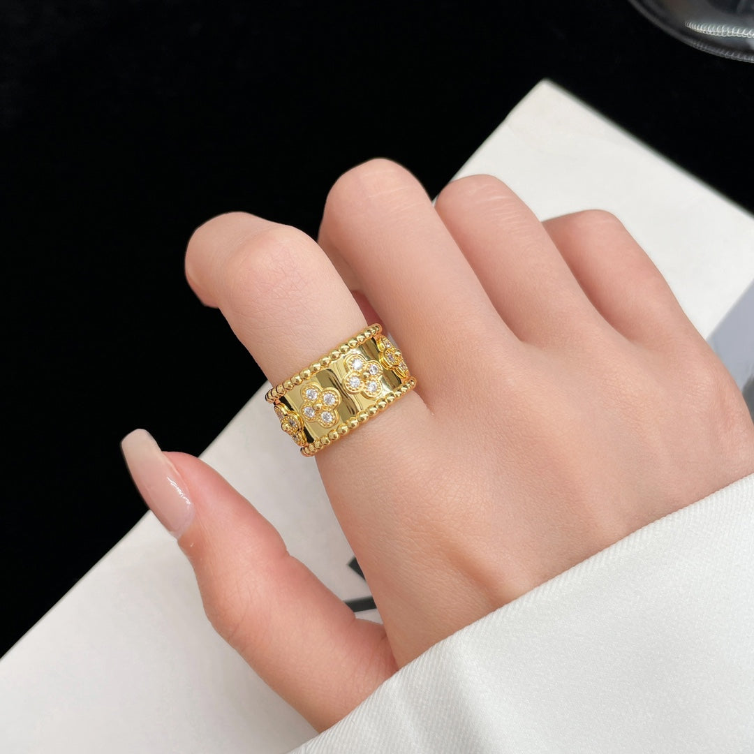 [Avelora Jewelry ]PERLEE DIAMOND LARGE RING