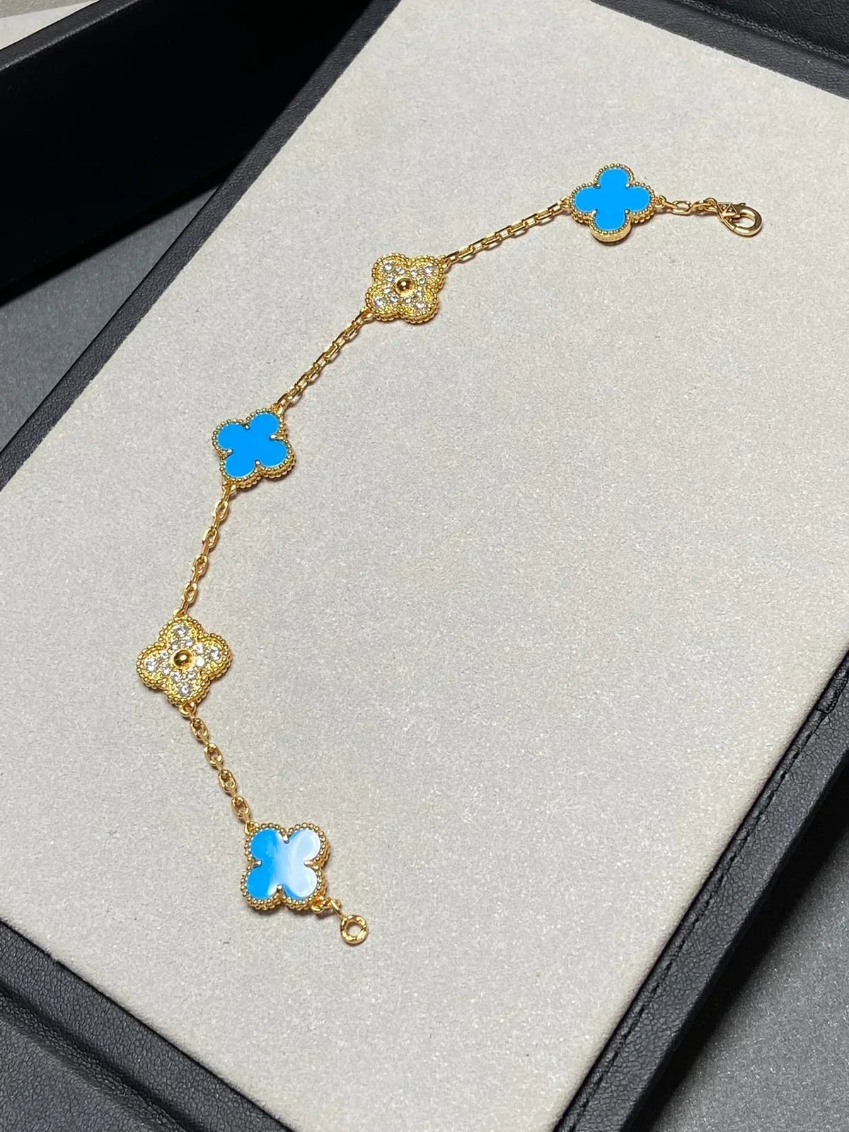 [Avelora Jewelry ] CLOVER 5 MOTIF BLUE AGATE BRACELET COLLECTION