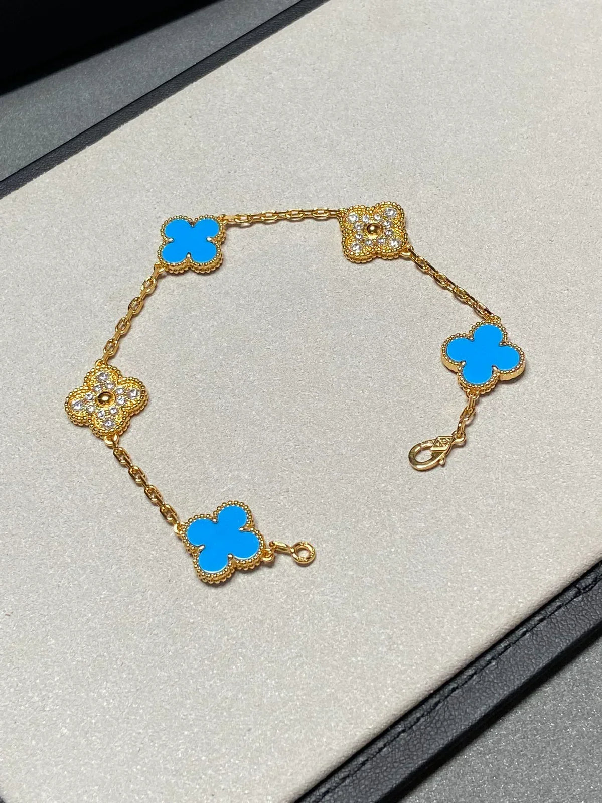 [Avelora Jewelry ] CLOVER 5 MOTIF BLUE AGATE BRACELET COLLECTION