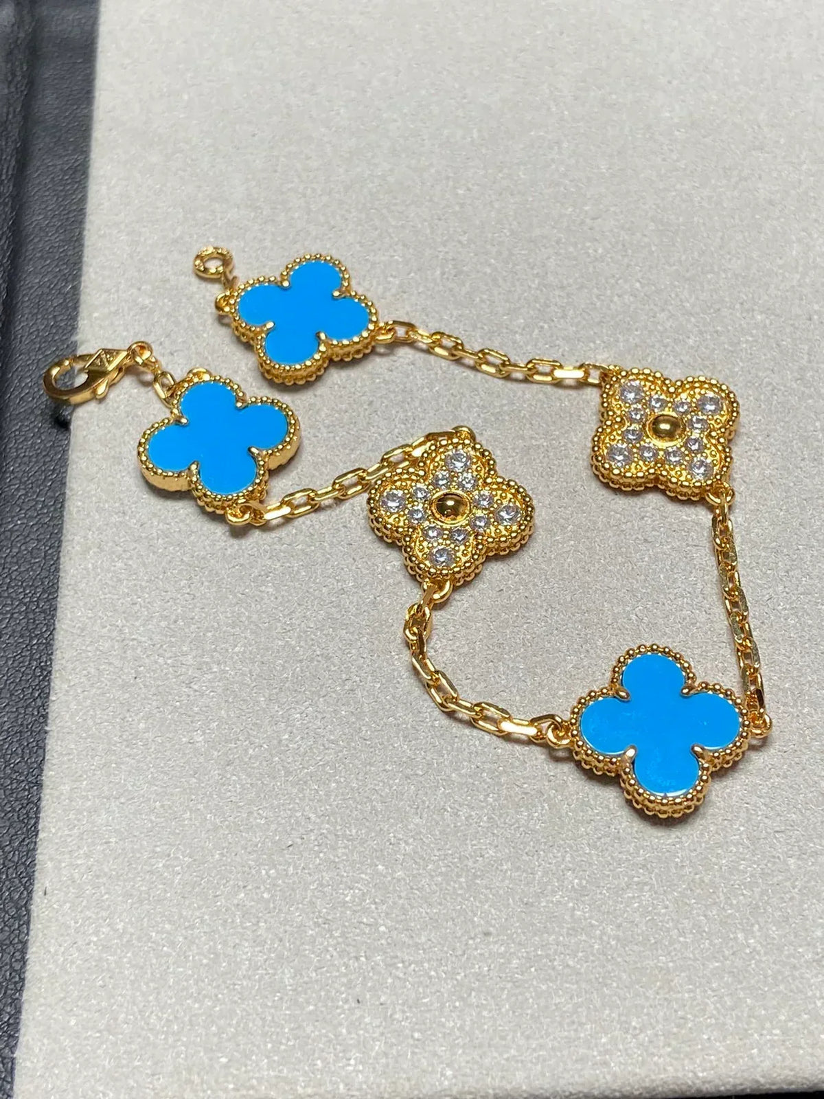 [Avelora Jewelry ] CLOVER 5 MOTIF BLUE AGATE BRACELET COLLECTION