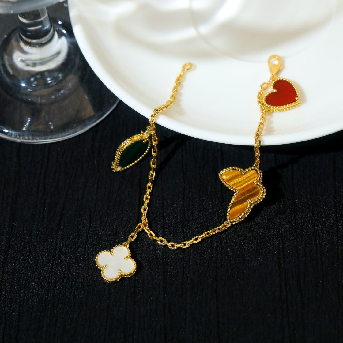 [Avelora Jewelry ]LUCKY SPRING 5 MOTIF GOLD BRACELET