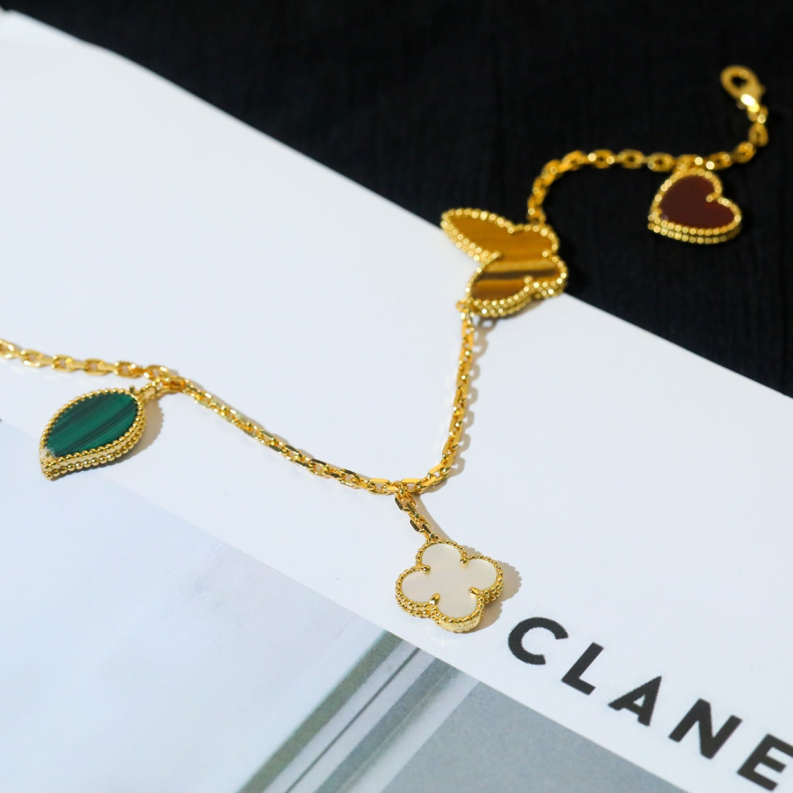 [Avelora Jewelry ]LUCKY SPRING 5 MOTIF GOLD BRACELET
