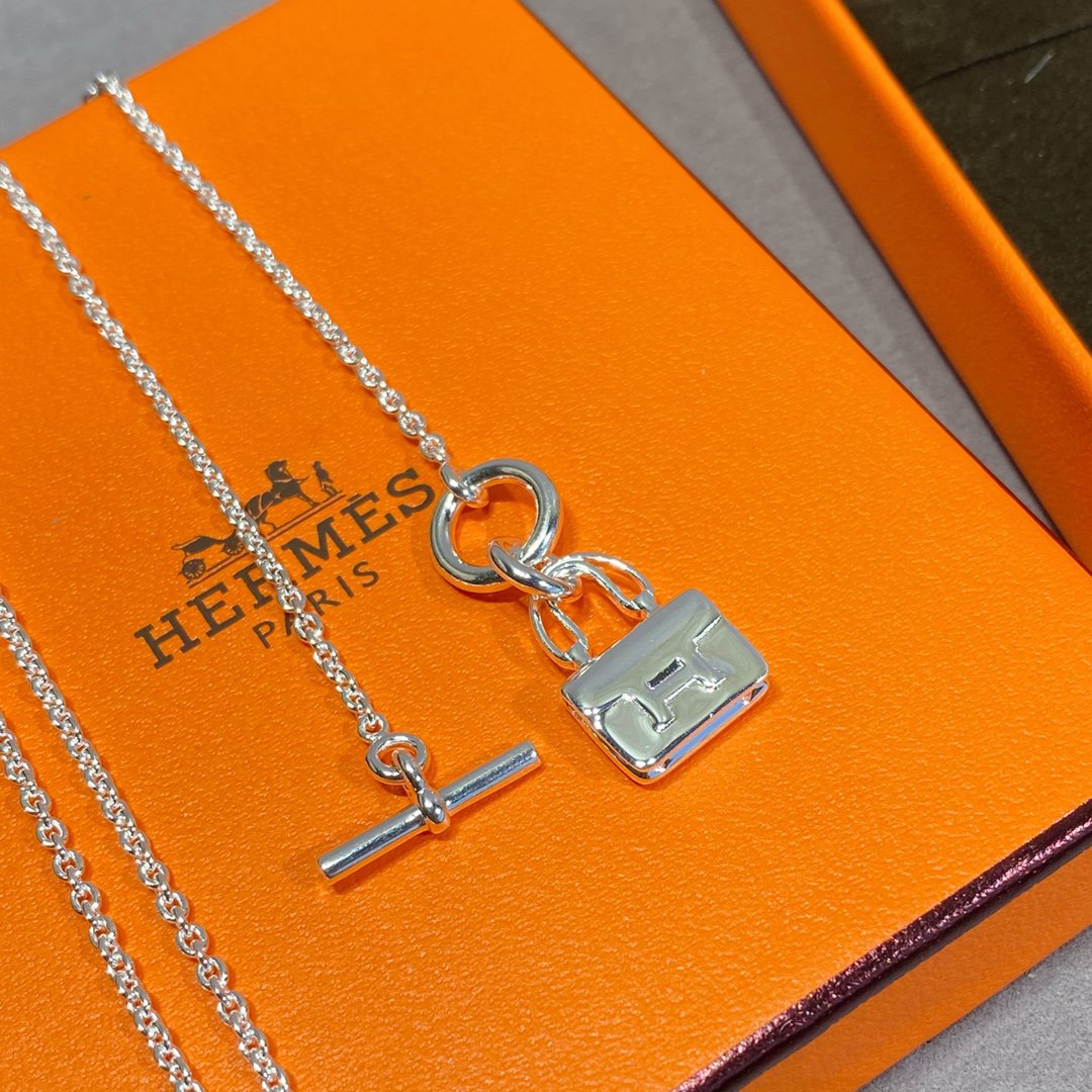 [Avelora]CONSTANCE PEDANT SILVER NECKLACE