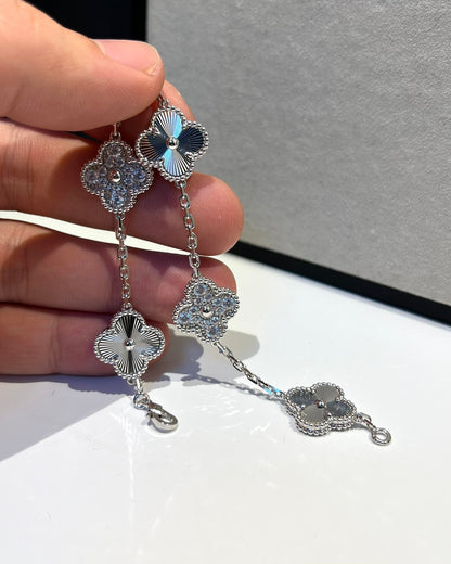 [Avelora]LUCKY CLOVER 5-MOTIF BRACELET - LASER COLLECTION