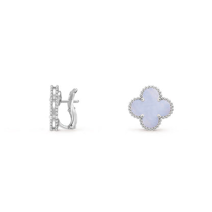 [Avelora]15MM CLOVER FLOWER STUD EARRINGS WHITE GOLD COLLECTION