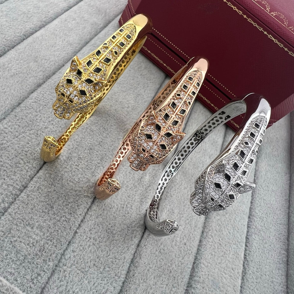 Avelora SPOTTED PANTHER HEAD OPEN BANGLE product view 3