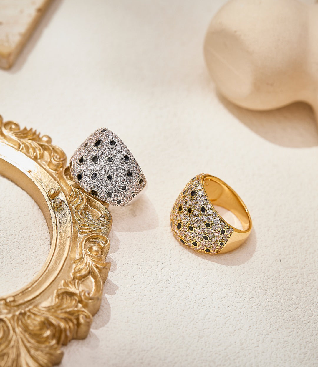 Wide Pavé Panther-Spot Ring - detail view