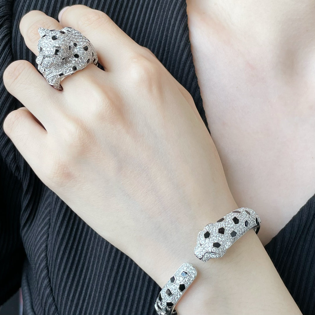 Spotted Panther Head Statement Ring - detail view