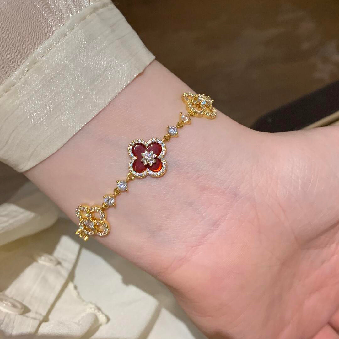 [Avelora Jewelry ]CLOVER 5 MOTIF PINK BLUE RED WHITE BRACELET