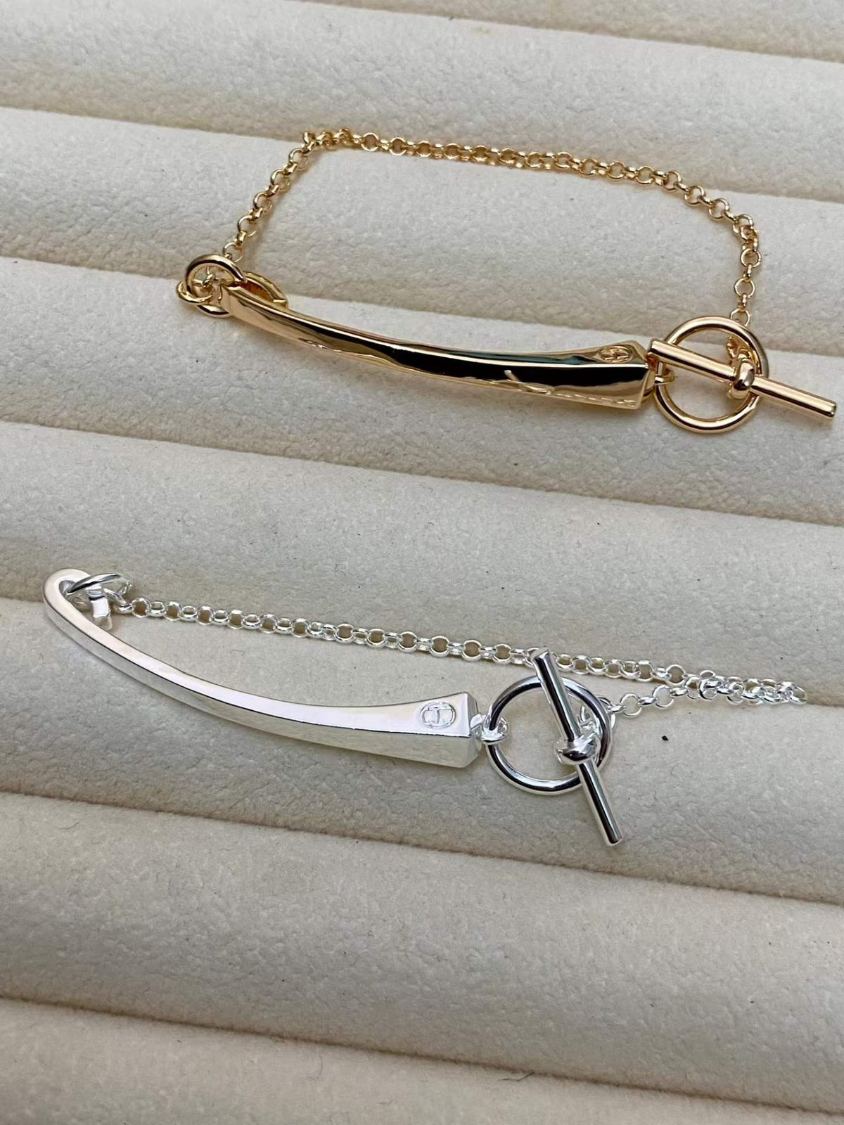 [Avelora Jewelry]CLOU DE FORGE BRACELET WITH SQUARE CONE STUDS