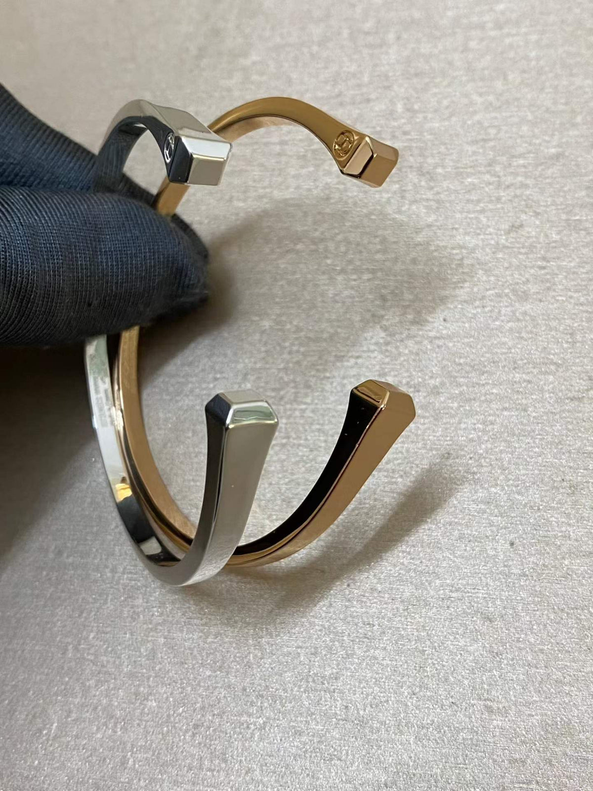 [Avelora Jewelry]CLOU DE FORGE SQUARE CONE STUDS OPEN CUFF ONE SIZE