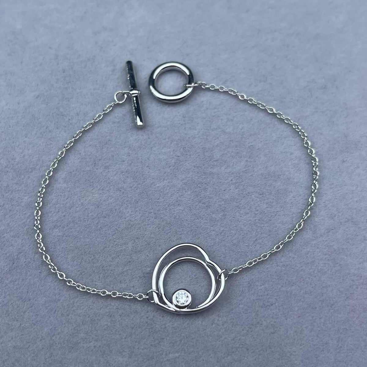 [Avelora Jewelry]HOLLOW HEART SINGLE DIAMOND BRACELET