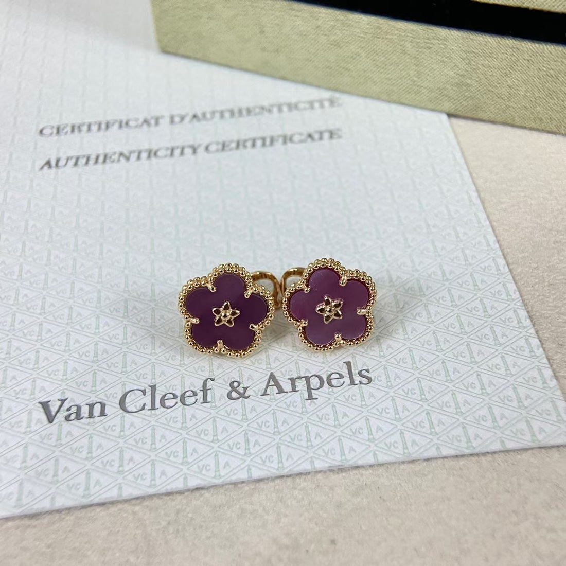 [Avelora Jewelry]NEW PURPLE PLUM FRAGRANCE PLUM BLOSSOM GOLD EARRINGS