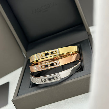 [Avelora]MOVE NOA PAVÉ DIAMOND BANGLE BRACELET