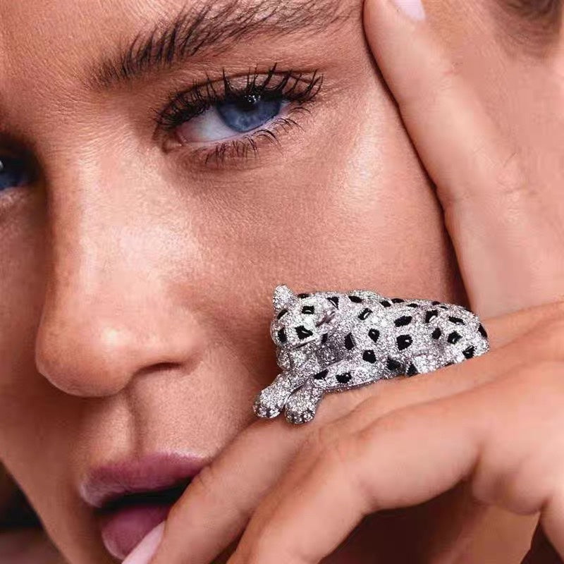 Green-Eye Panther Head Statement Ring - detail view