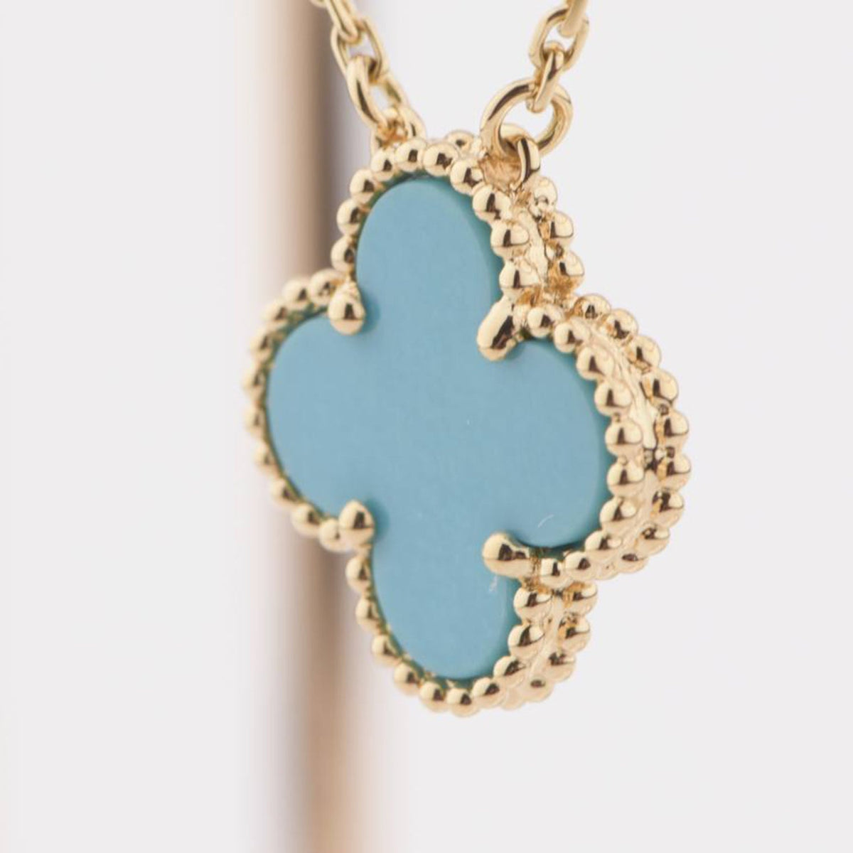 [Avelora Jewelry ]CLOVER 15MM VINTAGE TURQUOISE NECKLACE