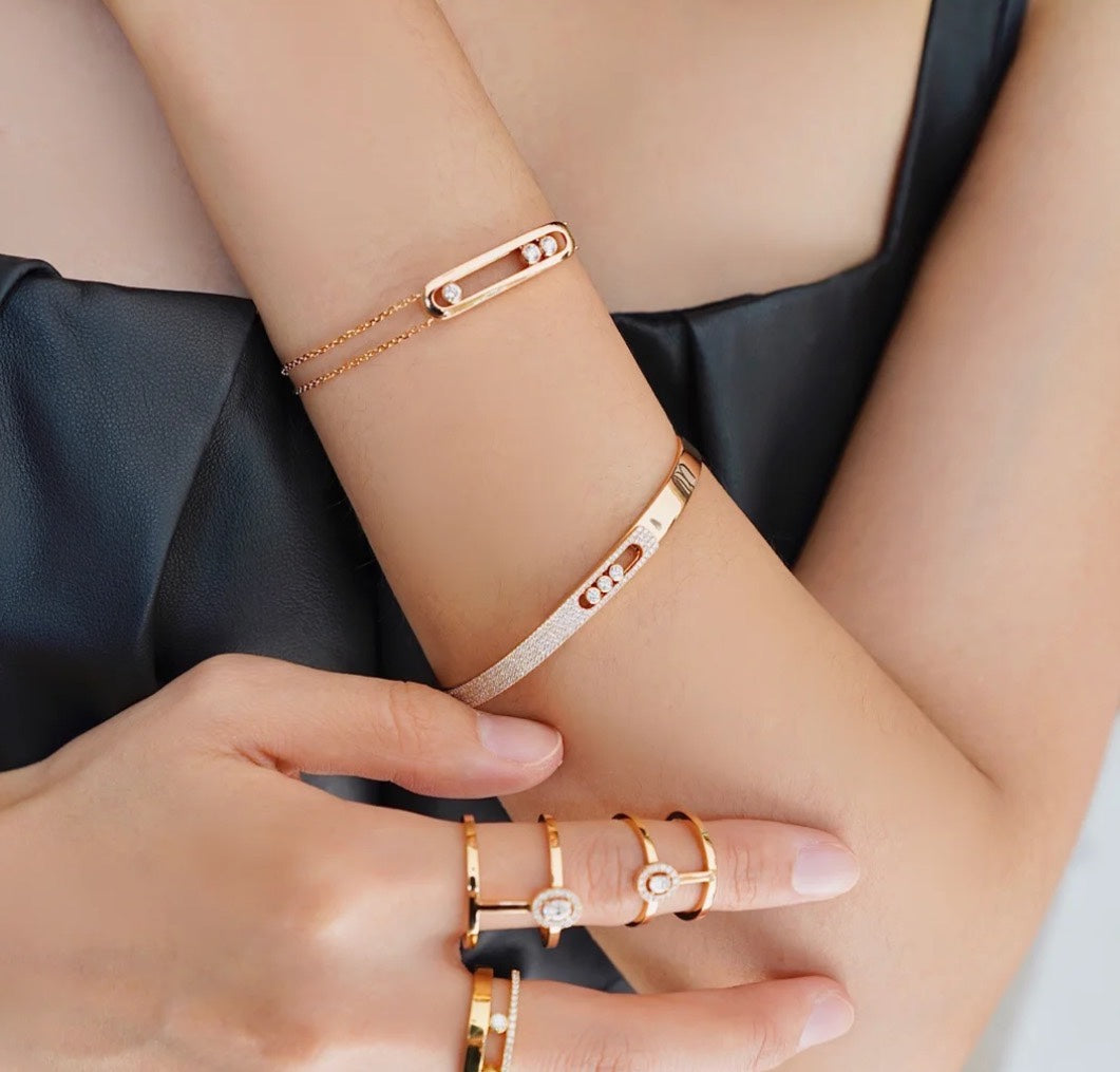 [Avelora]MOVE NOA PAVÉ DIAMOND BANGLE BRACELET