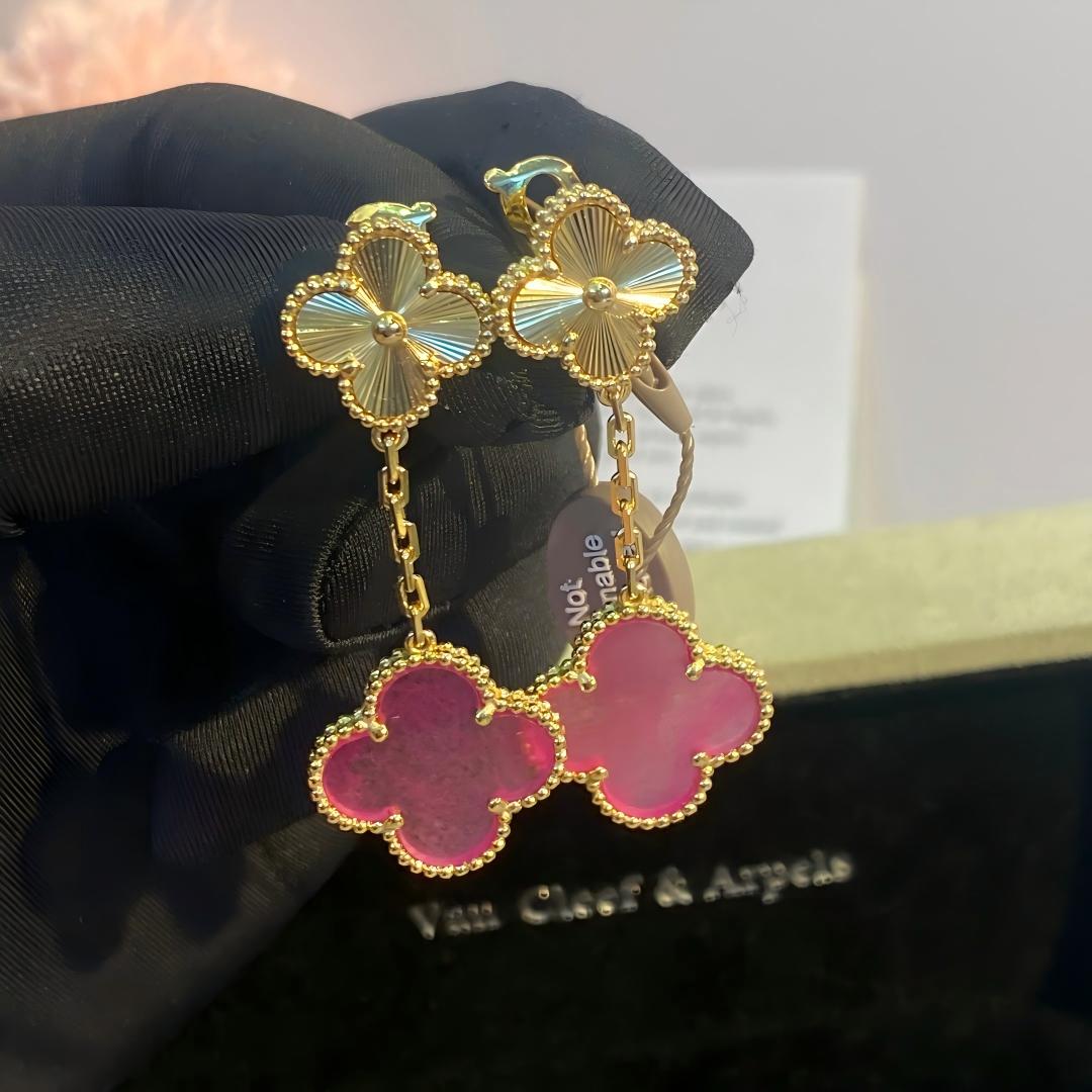 [Avelora jewelry]NEW CLOVER 2 MOTIF PINK ENAMEL EARRINGS