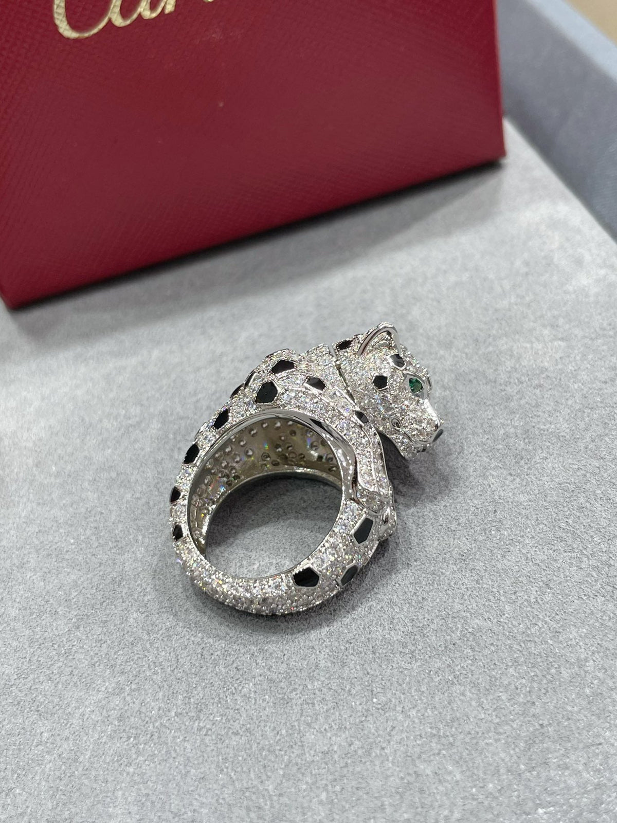 Spotted Panther Head Statement Ring - detail view