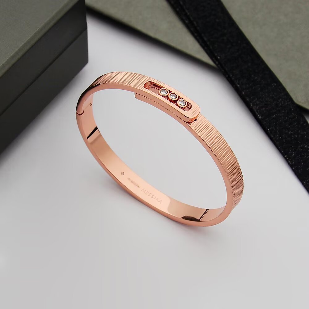 [Avelora]MOVE NOA CISELÉ BANGLE BRACELET