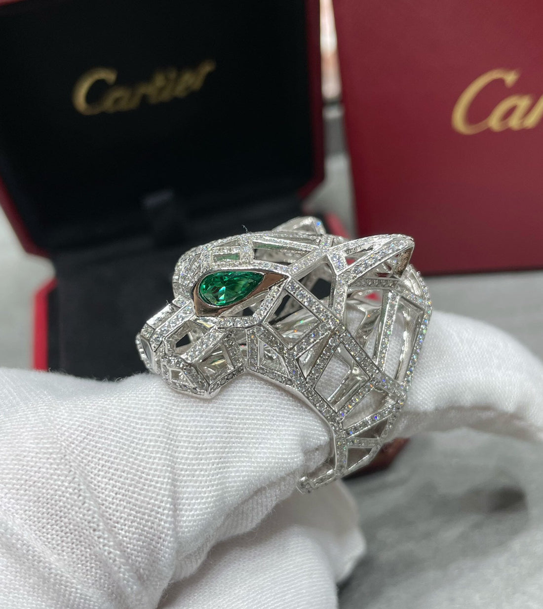 Geometric Openwork Panther Head Ring - detail view