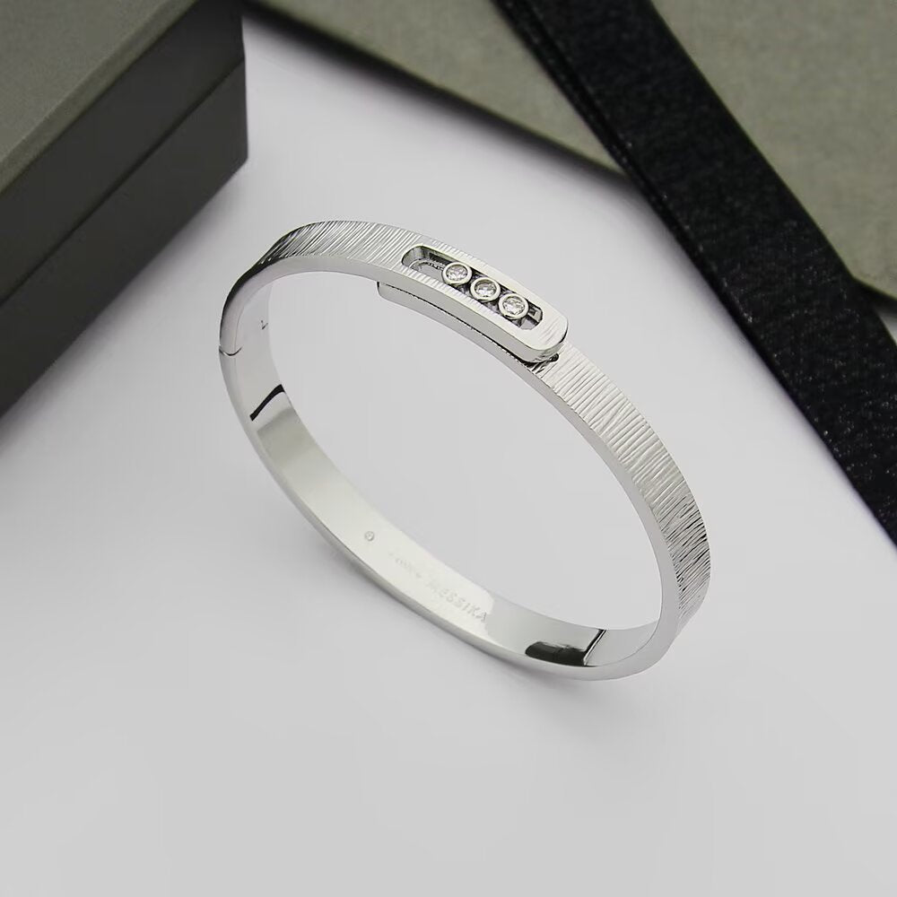 [Avelora]MOVE NOA CISELÉ BANGLE BRACELET