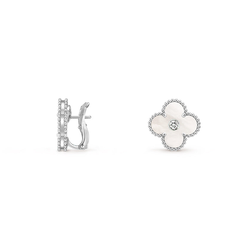 [Avelora]15MM CLOVER FLOWER STUD EARRINGS DIAMOND-WHITE GOLD COLLECTION