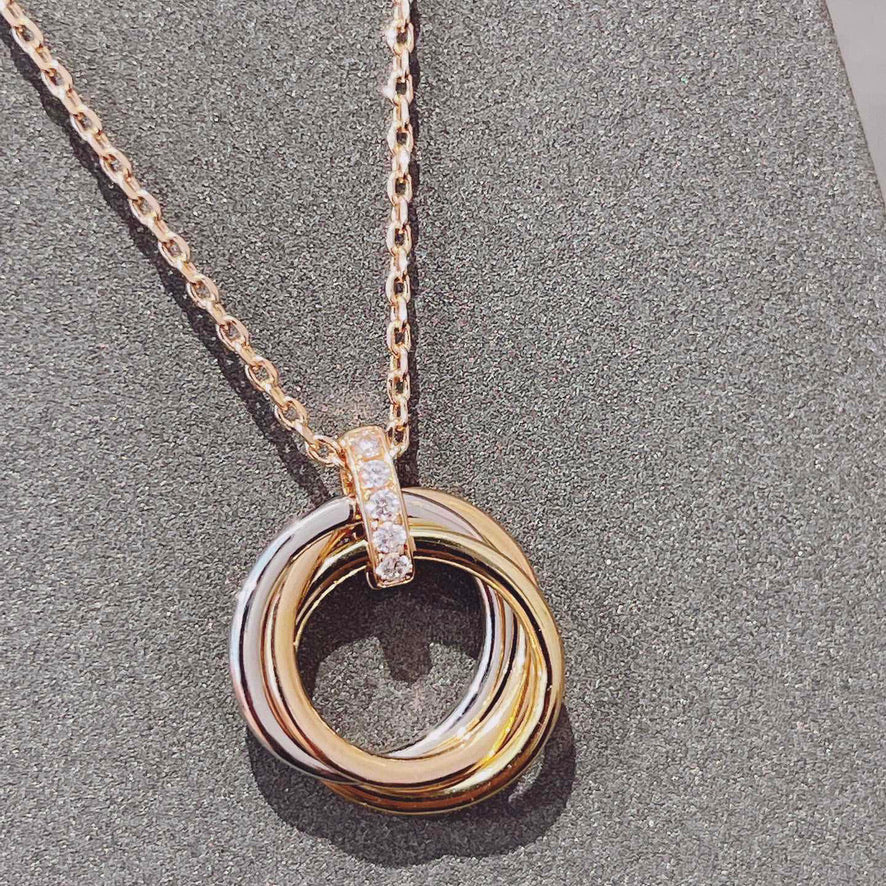 [Avelora Jewelry ]TRINITY NECKLACE GOLD  DIAMONDS