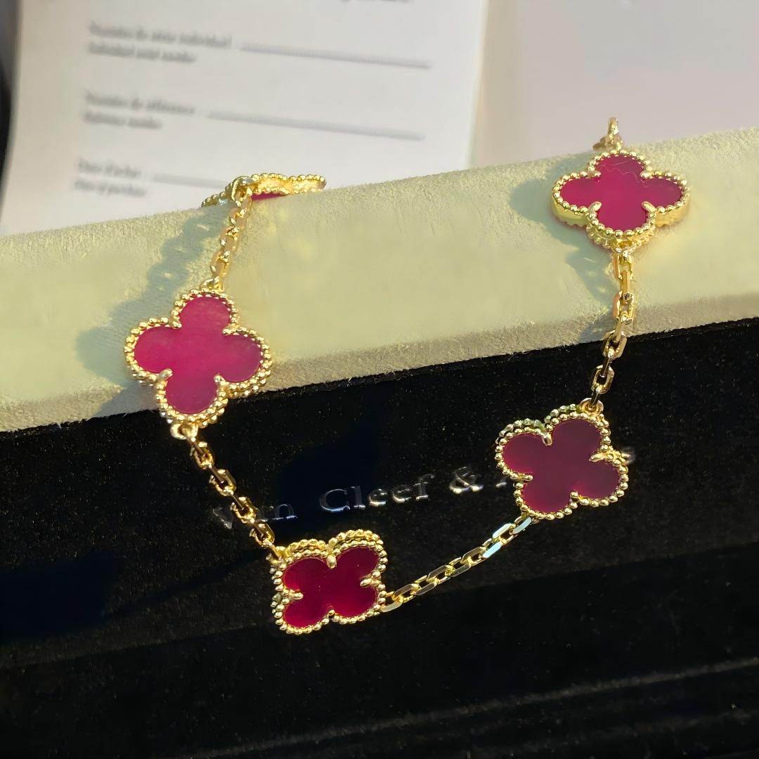 [Avelora jewelry]NEW CLOVER 5 MOTIFS PINK ENAMEL BRACELET