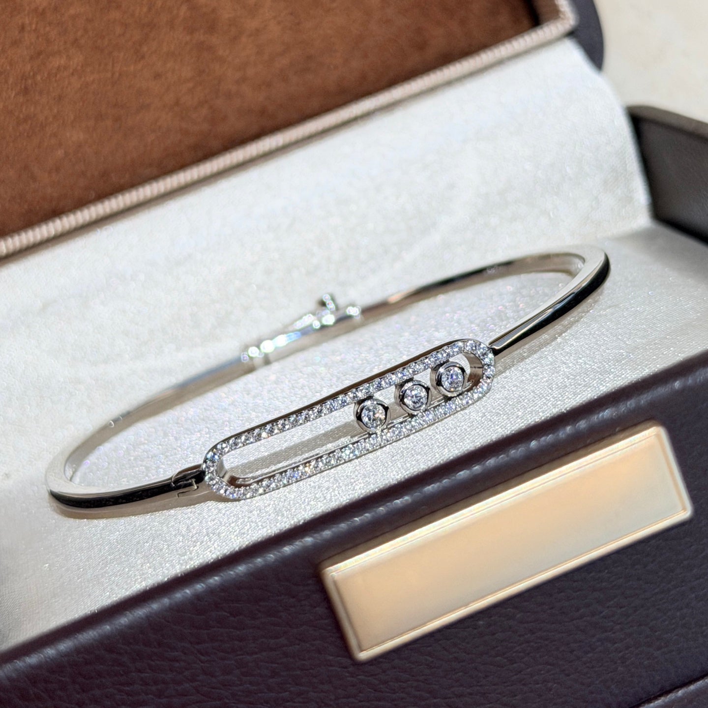 [Avelora]MOVE PAVÉ DIAMOND BANGLE BRACELET M