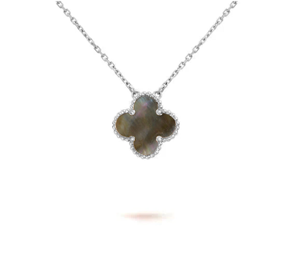 [Avelora]15MM CLOVER FLOWER PENDANT NECKLACE WHITE GOLD COLLECTION