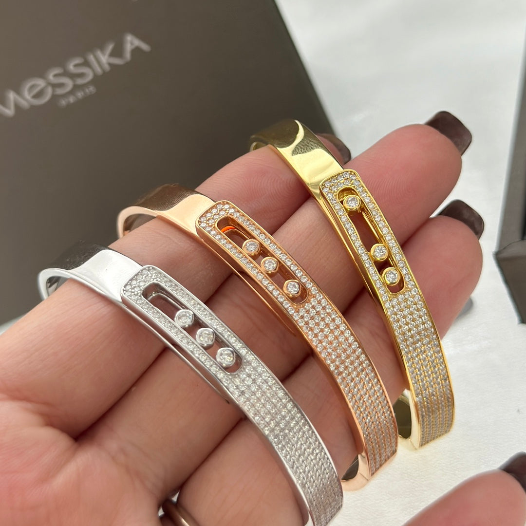 [Avelora]MOVE NOA PAVÉ DIAMOND BANGLE BRACELET