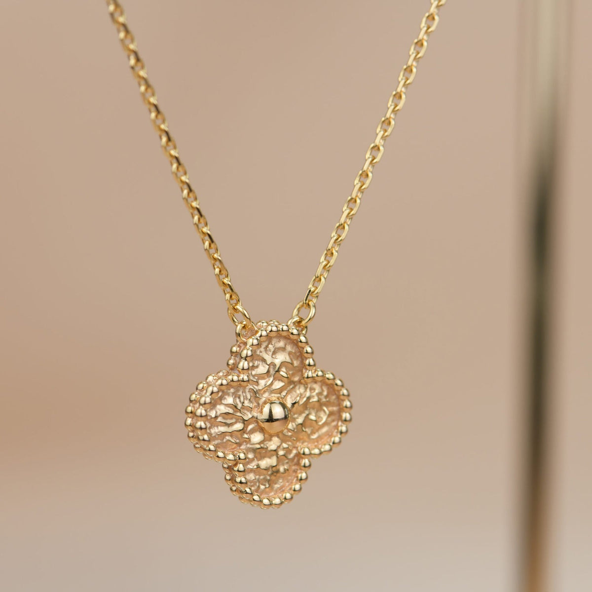[Avelora Jewelry ]CLOVER 15MM  BRONZING NECKLACE