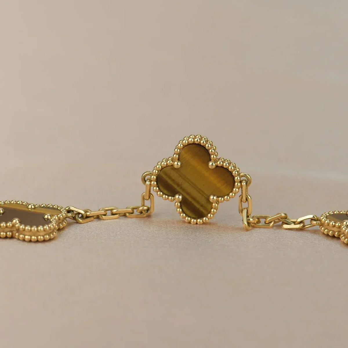 [Avelora Jewelry ] CLOVER 5 MOTIFS TIGER EYE BRACELET COLLECTION