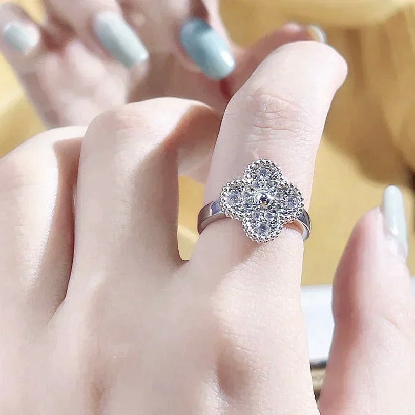 [Avelora Jewelry ]CLOVER DIAMOND RING