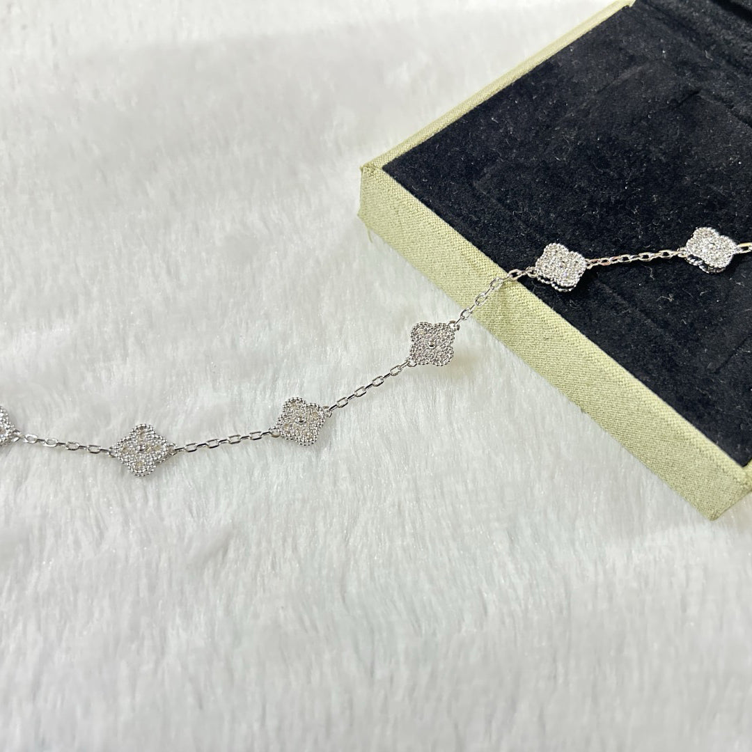 [Avelora Jewelry ]CLOVER 6 MOTIF DIAMOND BRACELET
