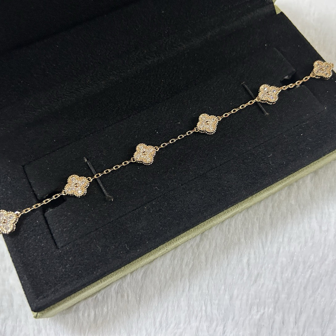 [Avelora Jewelry ]CLOVER 6 MOTIF DIAMOND BRACELET