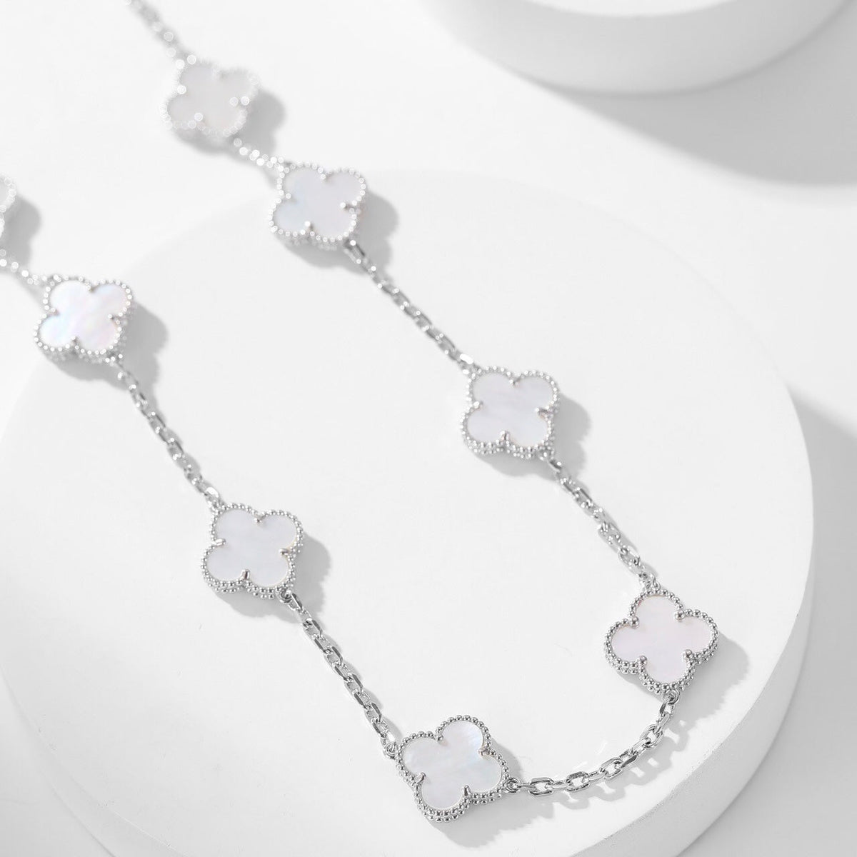 [Avelora Jewelry ]CLOVER 10 MOTIFS WHITE MOTHER OF PEARL NECKLACE