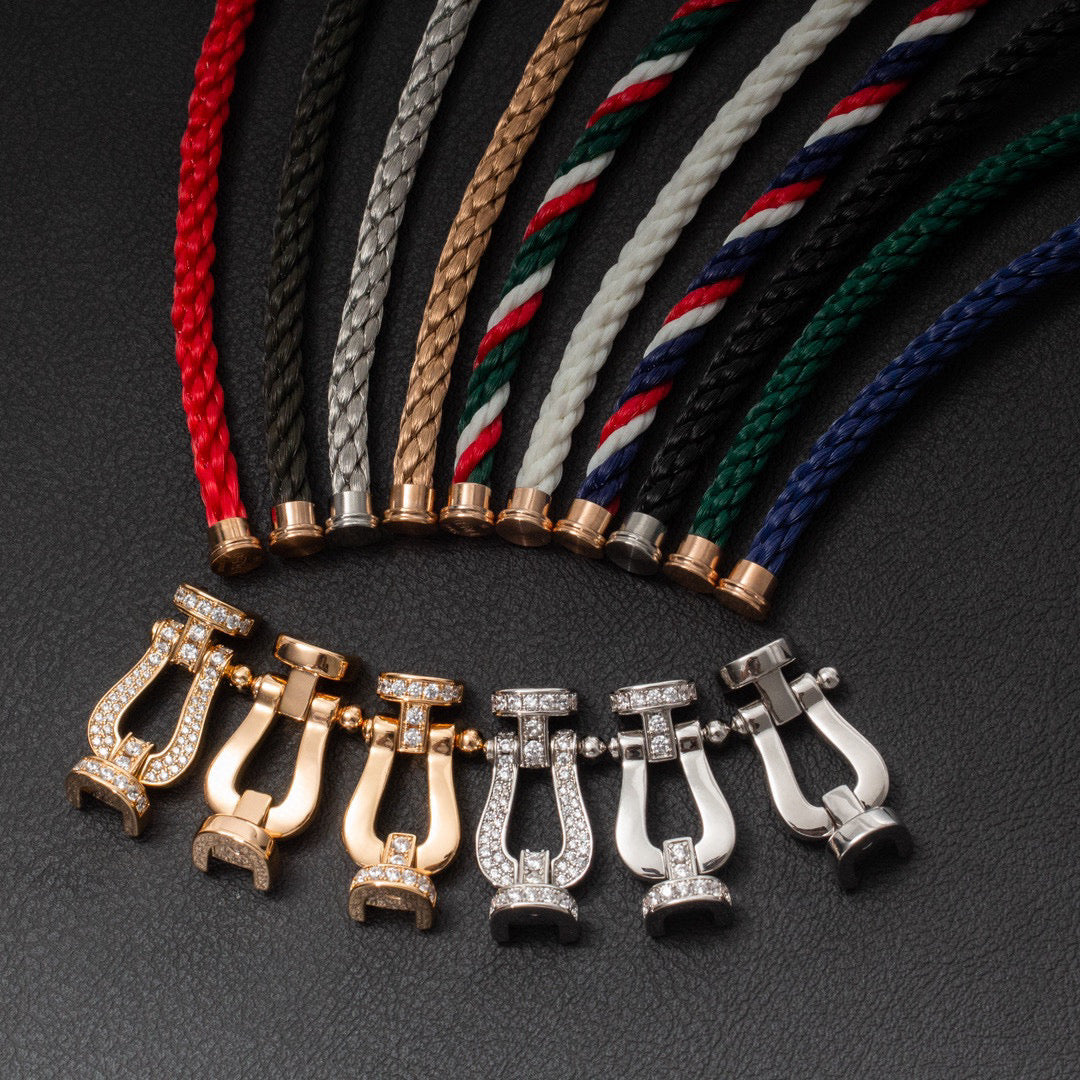 [Avelora]FORCE LARGE HORSESHOE HALF DIAMOND BRACELET - GOLD