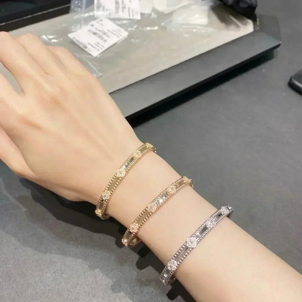[Avelora Jewelry ]CLOVER BRACELET 4MM DIAMONDS