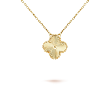 [Avelora Jewelry ]CLOVER 15MM LASER NECKLACE