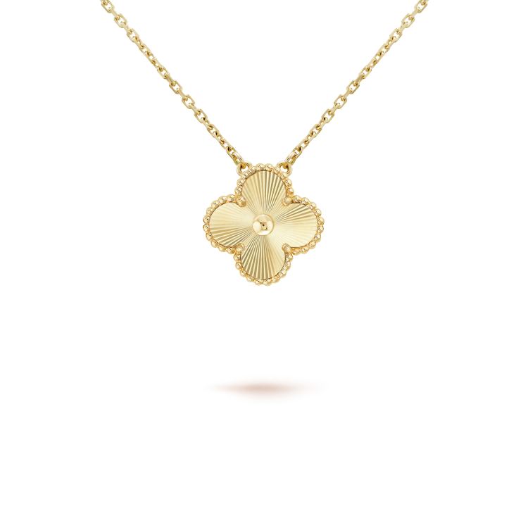 [Avelora Jewelry ]CLOVER 15MM LASER NECKLACE