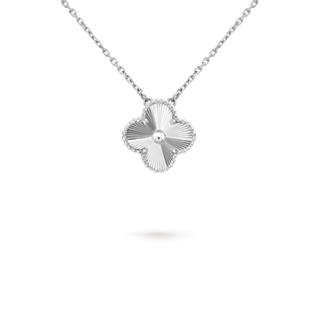 [Avelora Jewelry ]CLOVER 15MM LASER NECKLACE SILVER