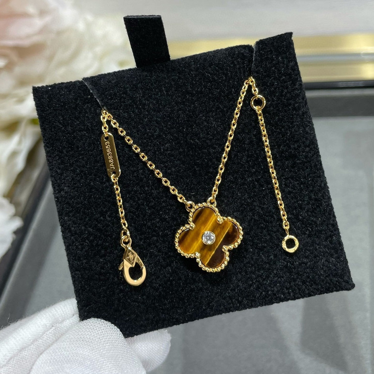 [Avelora Jewelry ]CLOVER 15MM DIAMOND AND YELLOW TIGER'S EYE AGATE necklace
