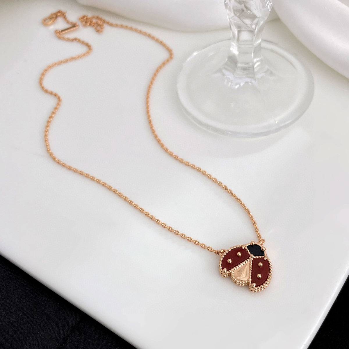 [Avelora Jewelry ]LUCKY  CARNELIANS LADYBUG NECKLACE